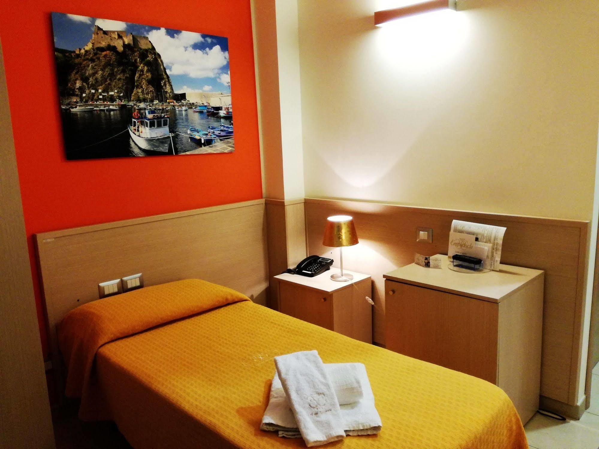 Hotel Residence Empedocle مسينا المظهر الخارجي الصورة