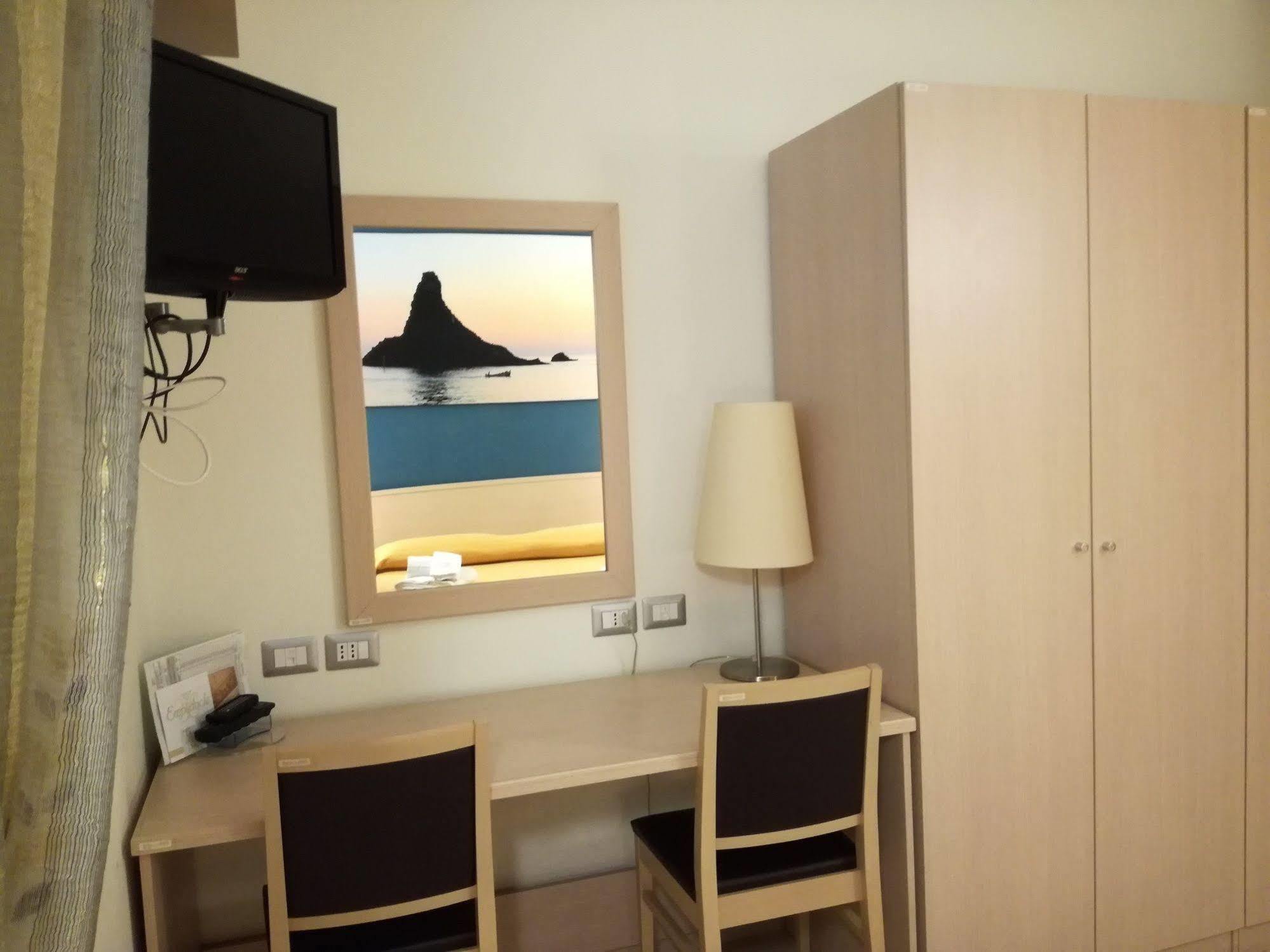Hotel Residence Empedocle مسينا المظهر الخارجي الصورة